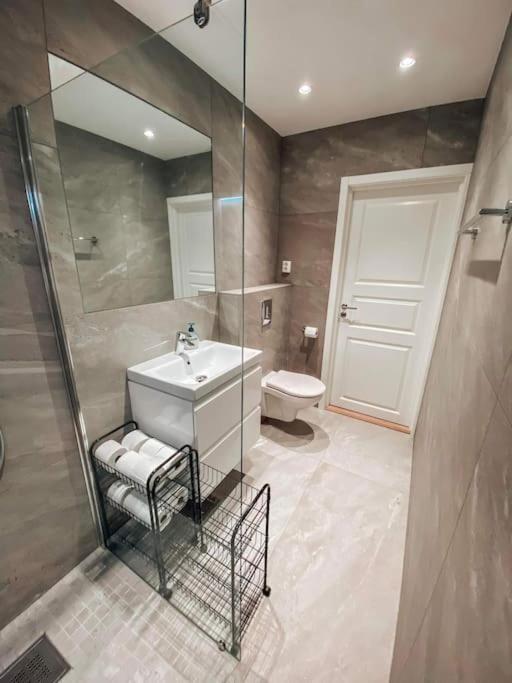 Apartament Trolltunga Sleep Tyssedal Zewnętrze zdjęcie